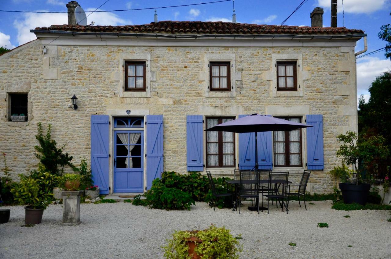 Chez Fins Bois Acomodação com café da manhã Nere Exterior foto