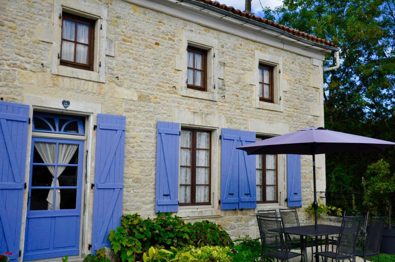 Chez Fins Bois Acomodação com café da manhã Nere Exterior foto